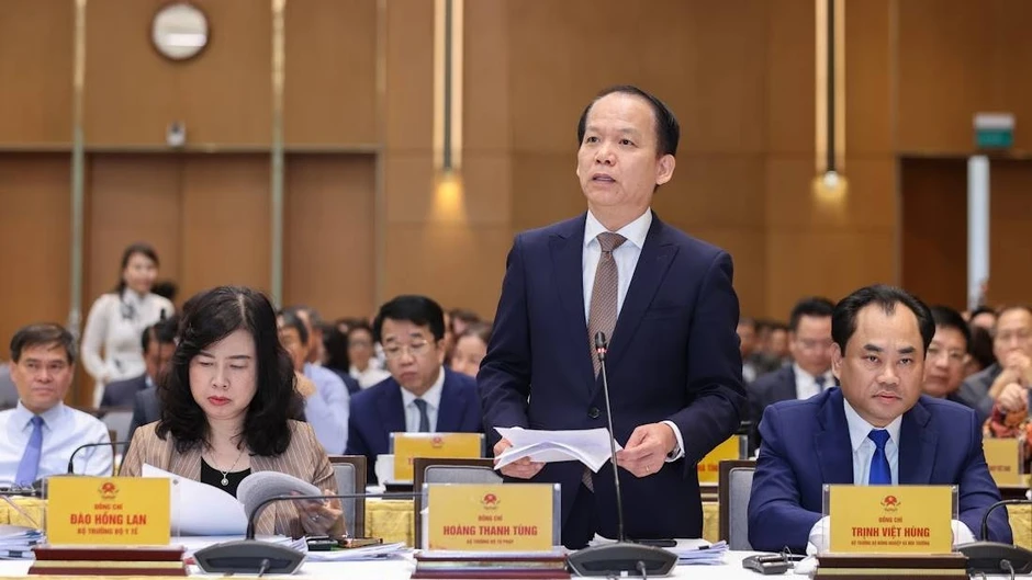 Vẫn còn tình trạng "giấy phép con" núp bóng dưới dạng bổ sung hồ sơ, giấy tờ Vẫn còn tình trạng "giấy phép con" núp bóng dưới dạng bổ sung hồ sơ, giấy tờ