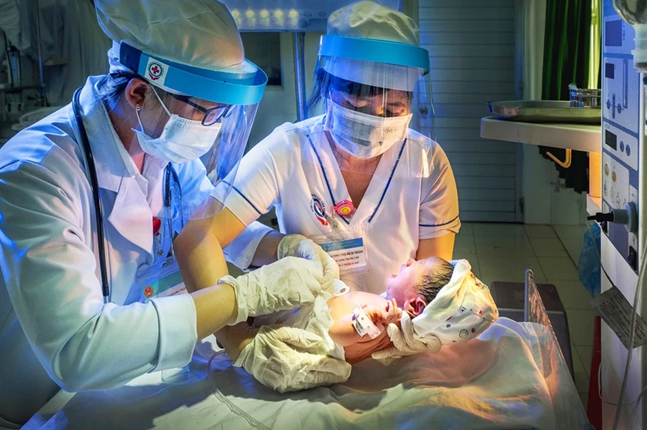 Vận dụng tư tưởng Hồ Chí Minh về phòng bệnh, nâng cao sức khỏe ở nước ta trong thời kỳ mới Vận dụng tư tưởng Hồ Chí Minh về phòng bệnh, nâng cao sức khỏe ở nước ta trong thời kỳ mới
