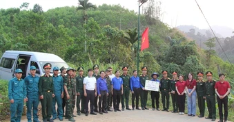 Về biên giới La Dêê, dựng “phên dậu” từ những đường cờ Tổ quốc