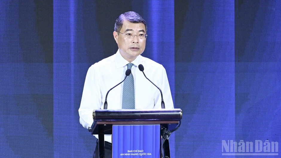 Vì một không gian mạng nhân văn cho mỗi người Vì một không gian mạng nhân văn cho mỗi người