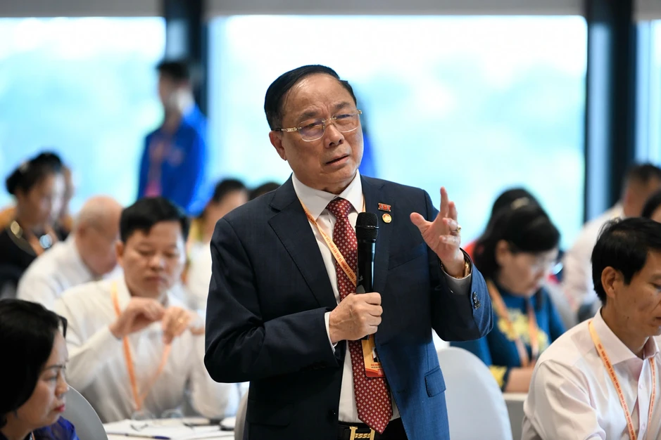 Vì sao Hà Nội “suốt ngày đào vỉa hè”, sông Tô Lịch mãi không xử lý được? Vì sao Hà Nội “suốt ngày đào vỉa hè”, sông Tô Lịch mãi không xử lý được?