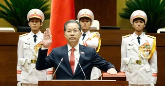 VIDEO: Chánh án Tòa án nhân dân tối cao Nguyễn Văn Quảng tuyên thệ nhậm chức