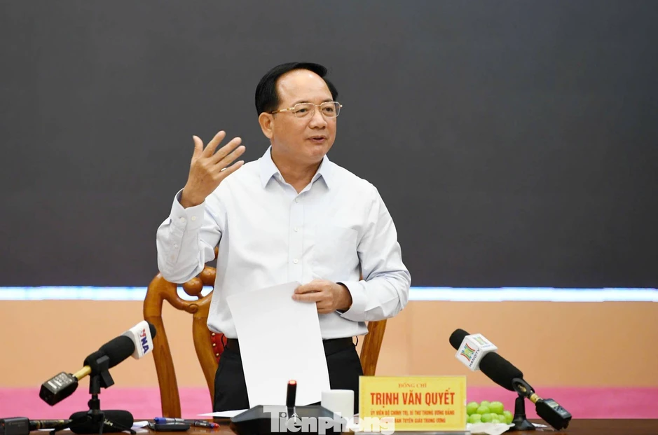 Việt Nam có 'mang chuông đi đấm xứ người' được không? Việt Nam có 'mang chuông đi đấm xứ người' được không?