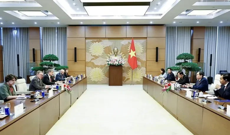 Việt Nam - Đức đẩy mạnh chia sẻ kinh nghiệm lập pháp trong hoạt động nghị viện Việt Nam - Đức đẩy mạnh chia sẻ kinh nghiệm lập pháp trong hoạt động nghị viện