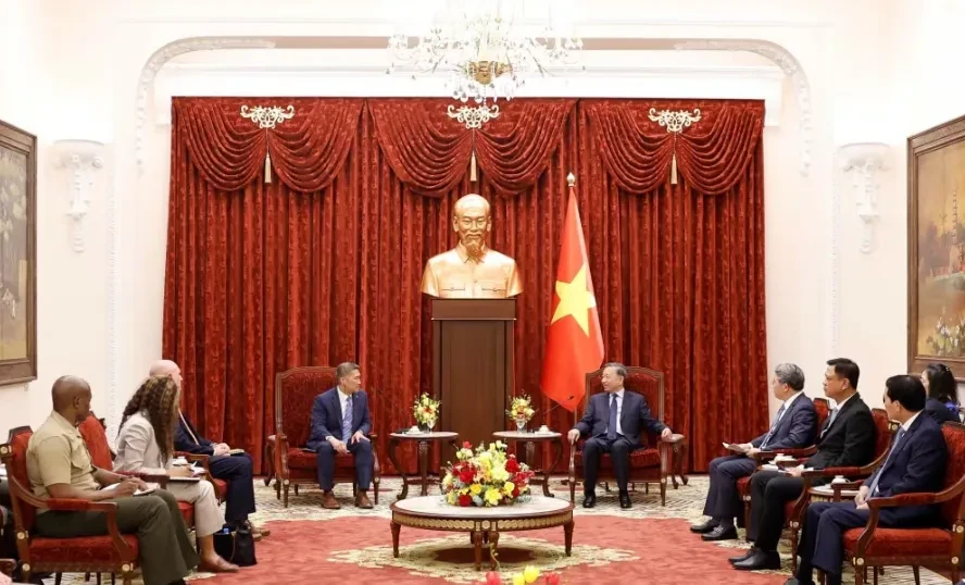 Việt Nam - Hoa Kỳ tăng cường hợp tác khắc phục hậu quả chiến tranh
