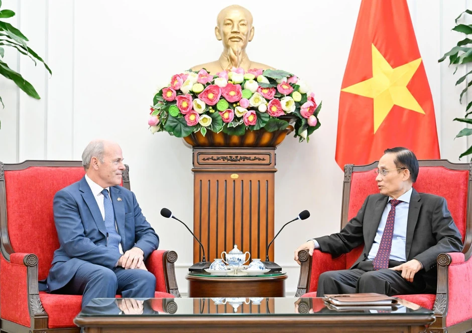 Việt Nam luôn coi trọng quan hệ Đối tác toàn diện với Canada Việt Nam luôn coi trọng quan hệ Đối tác toàn diện với Canada