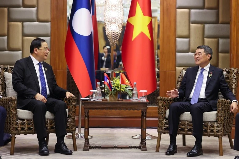 Việt Nam luôn dành ưu tiên cao nhất cho hợp tác với Lào