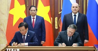Việt Nam - Nga ký kết hợp tác xây dựng Nhà máy điện hạt nhân