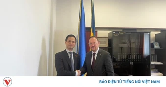 Việt Nam - Romania nhất trí tăng cường tin cậy chính trị và hợp tác đa phương