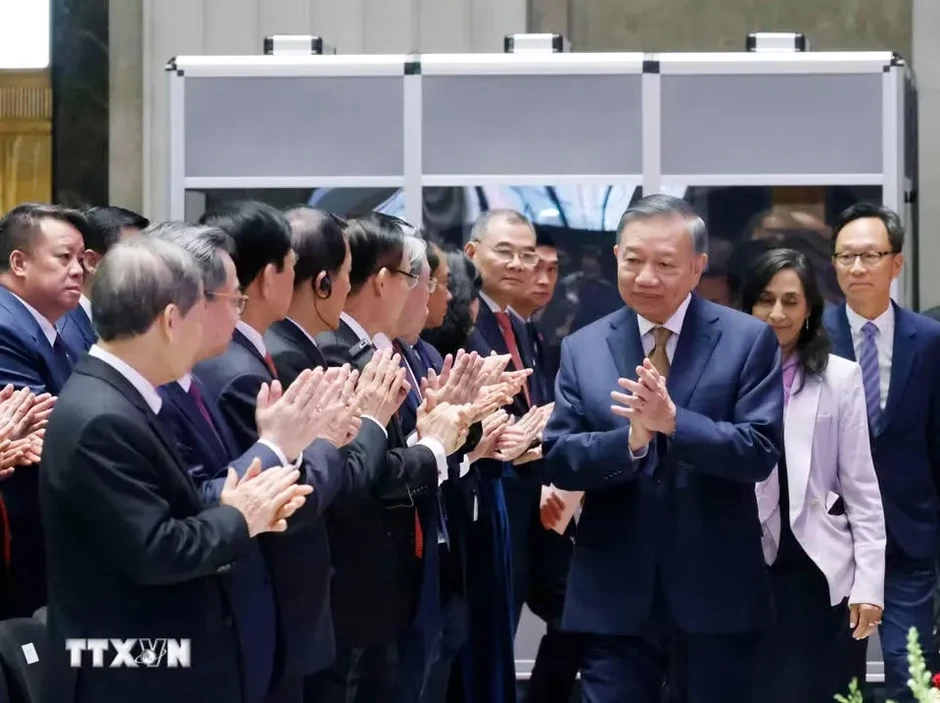 Việt Nam sẵn sàng cùng Canada xây dựng quan hệ Đối tác Chiến lược có chiều sâu Việt Nam sẵn sàng cùng Canada xây dựng quan hệ Đối tác Chiến lược có chiều sâu