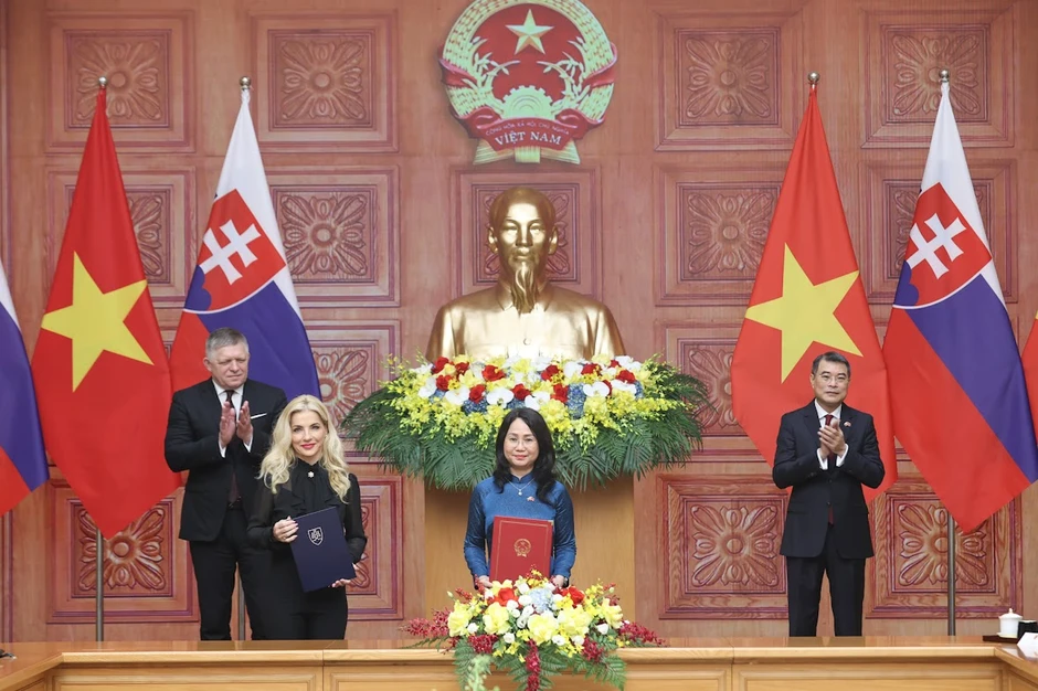 Việt Nam - Slovakia trao nhiều văn kiện hợp tác quan trọng Việt Nam - Slovakia trao nhiều văn kiện hợp tác quan trọng