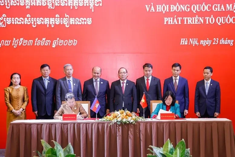 Việt Nam và Campuchia tăng cường hợp tác công tác Mặt trận Việt Nam và Campuchia tăng cường hợp tác công tác Mặt trận