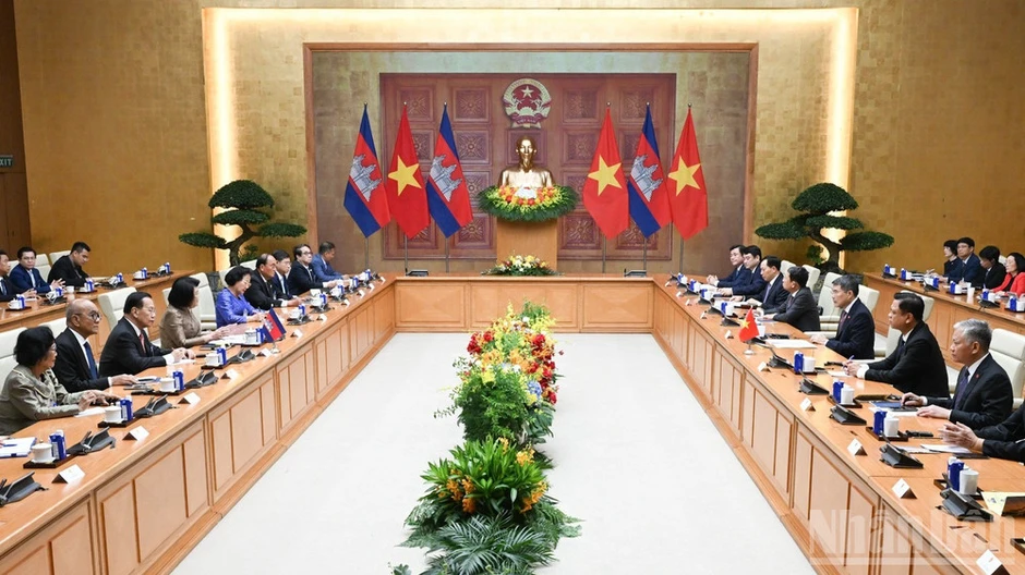 Việt Nam và Campuchia ưu tiên hàng đầu cho quan hệ tốt đẹp, truyền thống, hợp tác toàn diện, bền vững