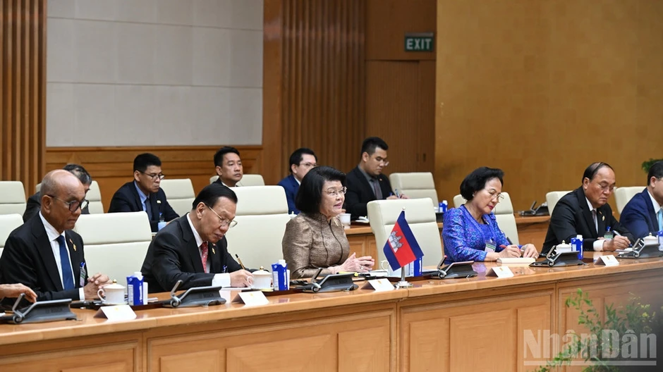 Việt Nam và Campuchia ưu tiên hàng đầu cho quan hệ tốt đẹp, truyền thống, hợp tác toàn diện, bền vững