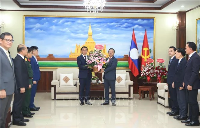 Việt Nam và Lào luôn đồng hành trong mọi giai đoạn lịch sử của hai nước Việt Nam và Lào luôn đồng hành trong mọi giai đoạn lịch sử của hai nước