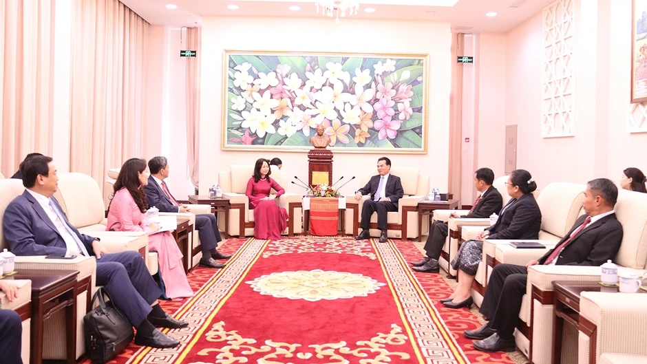 Việt Nam và Lào tăng cường hợp tác trong lĩnh vực văn hoá, du lịch và thông tin Việt Nam và Lào tăng cường hợp tác trong lĩnh vực văn hoá, du lịch và thông tin