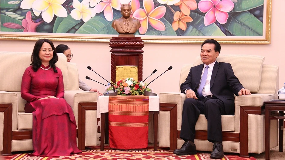 Việt Nam và Lào tăng cường hợp tác trong lĩnh vực văn hoá, du lịch và thông tin Việt Nam và Lào tăng cường hợp tác trong lĩnh vực văn hoá, du lịch và thông tin