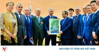 Việt - Nga thêm biểu tượng mới sau cuộc gặp của Thủ tướng Phạm Minh Chính