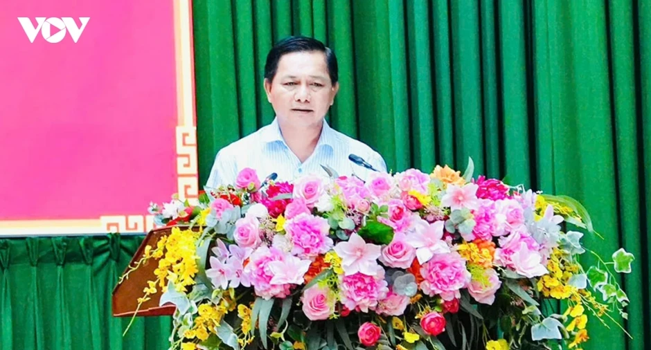 Vĩnh Long hoàn thiện chính quyền hai cấp theo hướng hiệu năng, hiệu lực, hiệu quả Vĩnh Long hoàn thiện chính quyền hai cấp theo hướng hiệu năng, hiệu lực, hiệu quả
