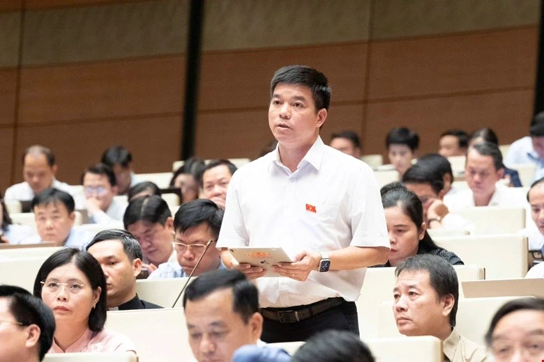 Với hiểm họa sinh học, không có cơ hội sửa sai, không có nút "undo" Với hiểm họa sinh học, không có cơ hội sửa sai, không có nút "undo"