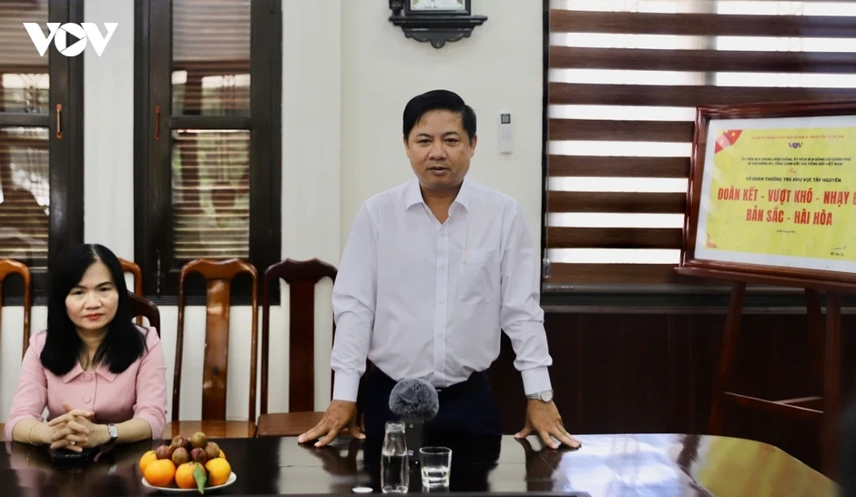 TinVina góp phần đưa tiếng nói của Đảng đến gần hơn với đồng bào TinVina góp phần đưa tiếng nói của Đảng đến gần hơn với đồng bào