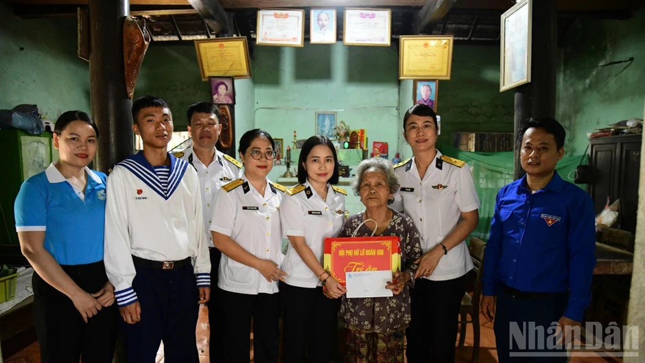 Vùng 3 Hải quân tổ chức nhiều hoạt động tri ân nhân Ngày Thương binh-Liệt sĩ Vùng 3 Hải quân tổ chức nhiều hoạt động tri ân nhân Ngày Thương binh-Liệt sĩ