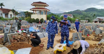Vùng Cảnh sát biển 2 tham gia lấy mẫu sinh phẩm phục vụ xác định danh tính liệt sĩ tại Quảng Ngãi