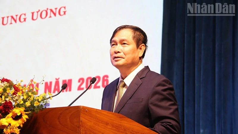 Vững vàng “ngọn cờ tiên phong” Vững vàng “ngọn cờ tiên phong”