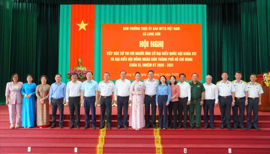 Xã Long Sơn tổ chức hội nghị tiếp xúc cử tri Xã Long Sơn tổ chức hội nghị tiếp xúc cử tri