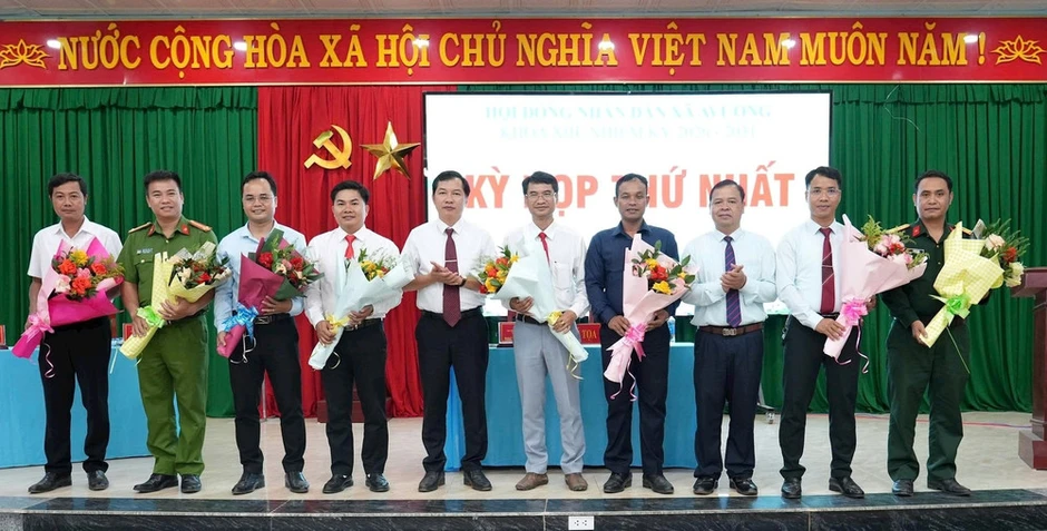 Xây dựng chính quyền của dân, do dân, vì dân Xây dựng chính quyền của dân, do dân, vì dân