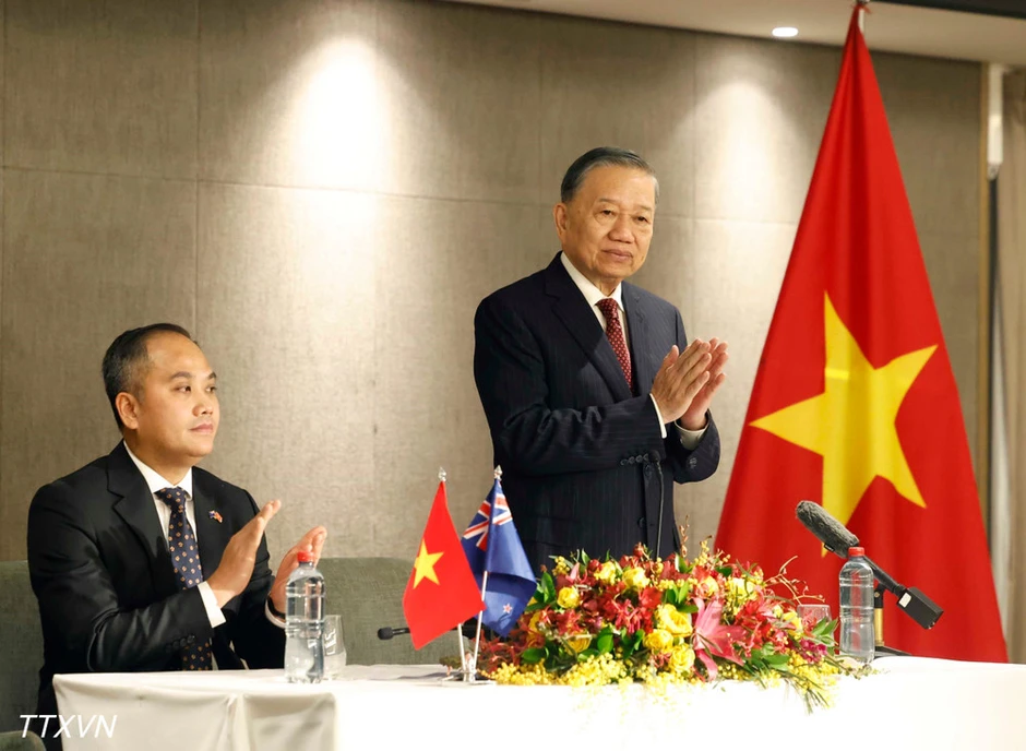 Xây dựng cộng đồng người Việt Nam tại New Zealand và nước đảo Nam Thái Bình Dương ngày càng phát triển Xây dựng cộng đồng người Việt Nam tại New Zealand và nước đảo Nam Thái Bình Dương ngày càng phát triển