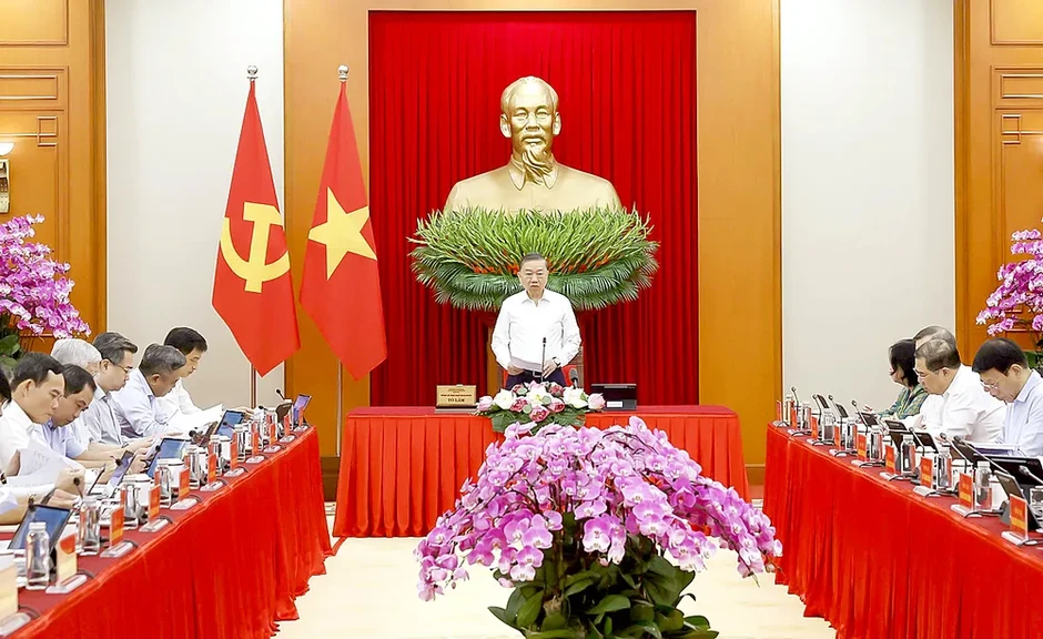 Xây dựng Điều lệ Đảng khoa học, dễ thực hiện và có sức sống lâu dài