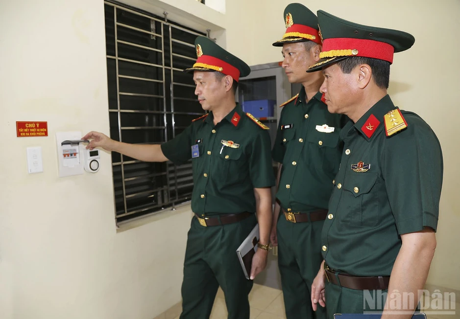 Xây dựng doanh trại chính quy ở vùng biên cương Đông Bắc của Tổ quốc Xây dựng doanh trại chính quy ở vùng biên cương Đông Bắc của Tổ quốc