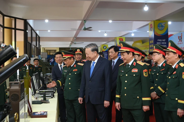 Xây dựng Học viện Kỹ thuật quân sự thành trường đại học nghiên cứu trọng điểm quốc gia Xây dựng Học viện Kỹ thuật quân sự thành trường đại học nghiên cứu trọng điểm quốc gia