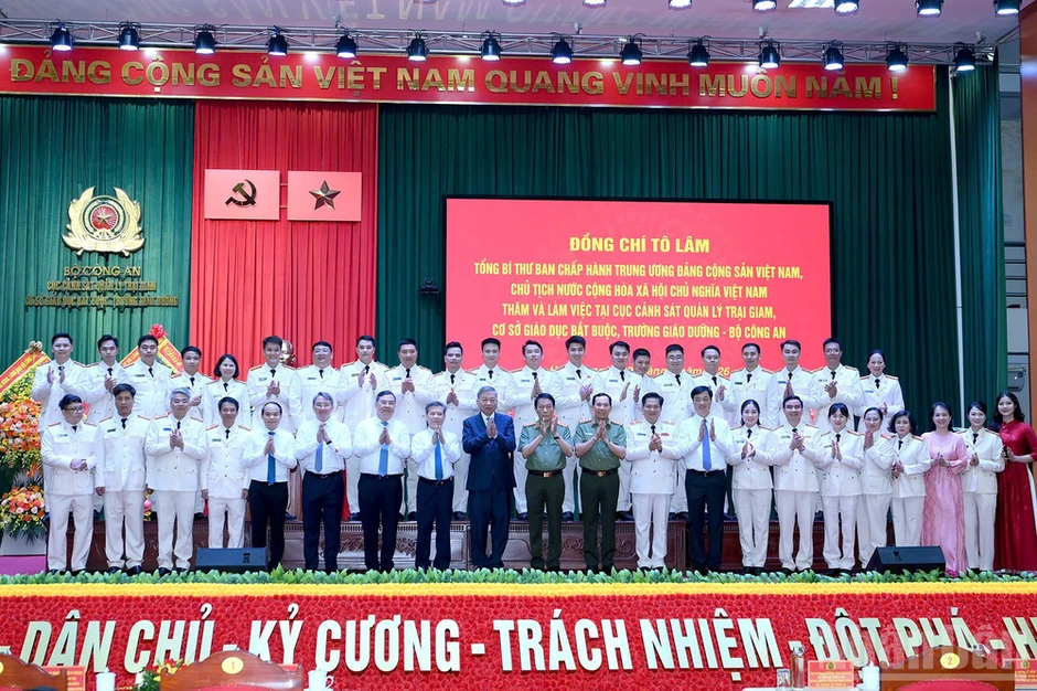 Xây dựng mô hình quản lý trại giam hiện đại, thông minh, an toàn, nhân văn
