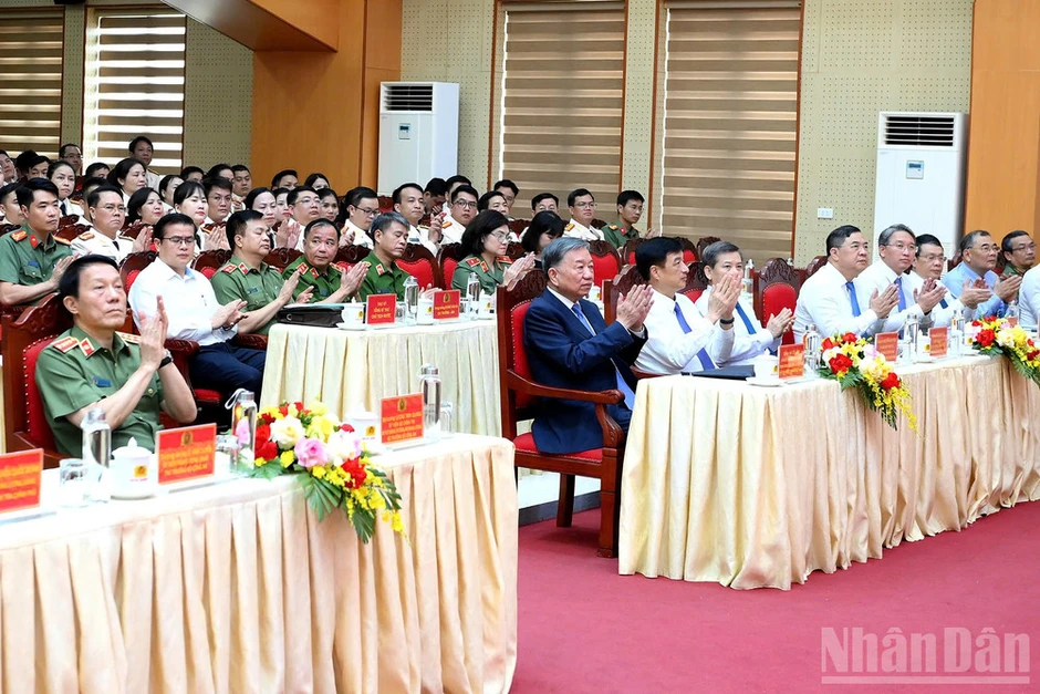 Xây dựng mô hình quản lý trại giam hiện đại, thông minh, an toàn, nhân văn