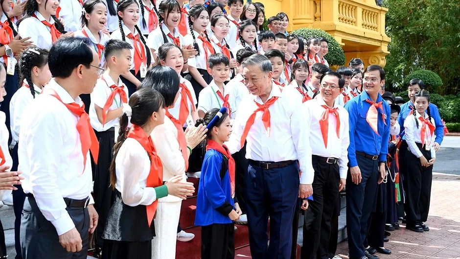 Xây dựng môi trường sống an toàn, công bằng cho trẻ em Xây dựng môi trường sống an toàn, công bằng cho trẻ em