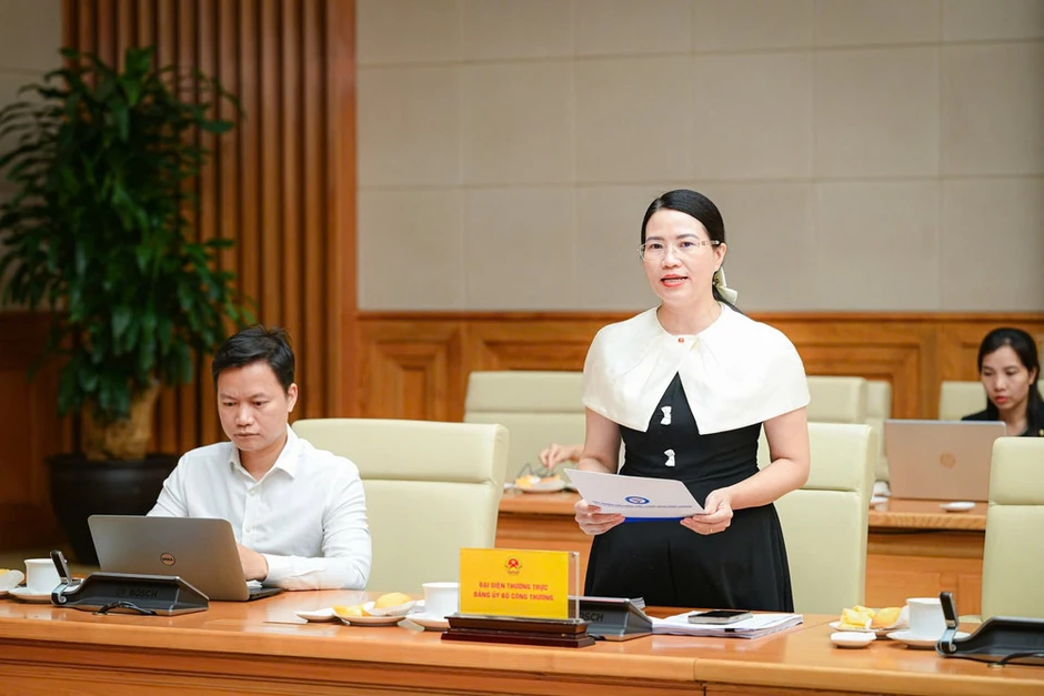 Xây dựng nền hành chính hiện đại, chuyên nghiệp, vì nhân dân phục vụ Xây dựng nền hành chính hiện đại, chuyên nghiệp, vì nhân dân phục vụ