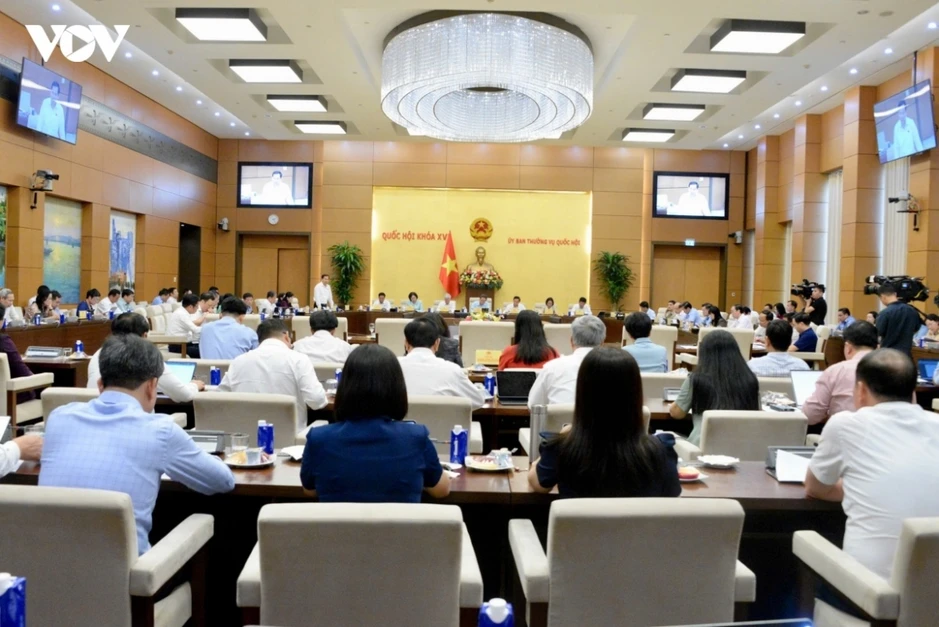 Xây dựng pháp luật: Từ tư duy xử lý công việc đến tư duy kiến tạo giải pháp Xây dựng pháp luật: Từ tư duy xử lý công việc đến tư duy kiến tạo giải pháp