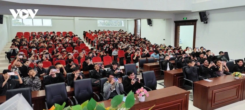 Xây dựng "lá chắn" bảo vệ nền tảng tư tưởng của Đảng trên không gian số Xây dựng "lá chắn" bảo vệ nền tảng tư tưởng của Đảng trên không gian số