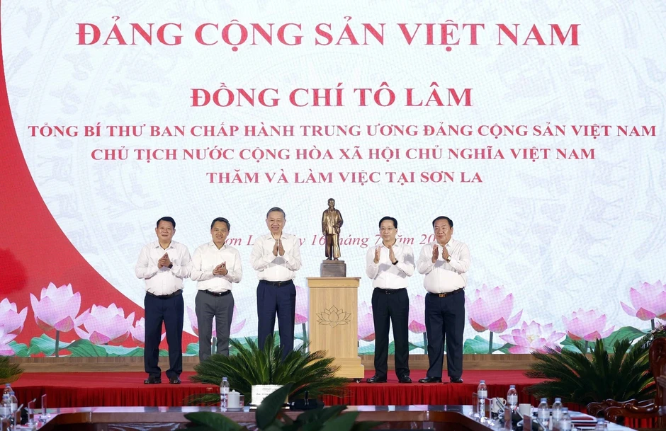 Xây dựng Sơn La thành trung tâm nông nghiệp sinh thái và du lịch đặc sắc Xây dựng Sơn La thành trung tâm nông nghiệp sinh thái và du lịch đặc sắc