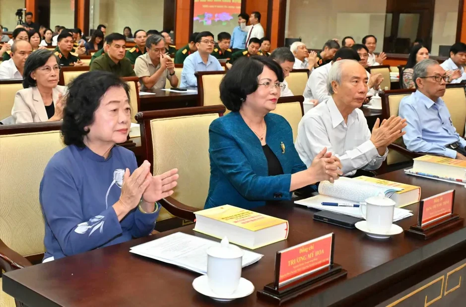 Xây dựng TPHCM thành Không gian văn hóa Hồ Chí Minh rộng lớn Xây dựng TPHCM thành Không gian văn hóa Hồ Chí Minh rộng lớn