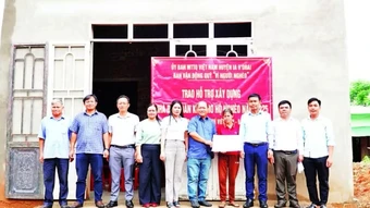 Xây dựng vững chắc thế trận lòng dân