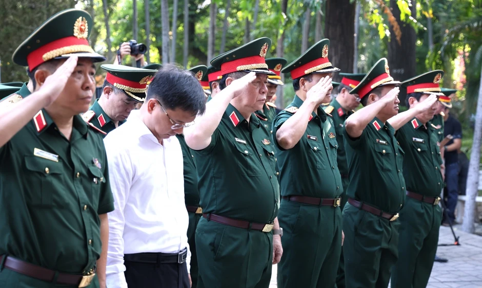 Xúc động hành trình đưa các liệt sĩ trở về từ Công viên Lê Thị Riêng