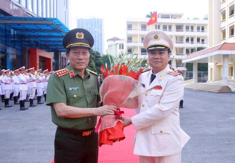 Xuyên suốt chặng đường 65 năm - một sứ mệnh Xuyên suốt chặng đường 65 năm - một sứ mệnh