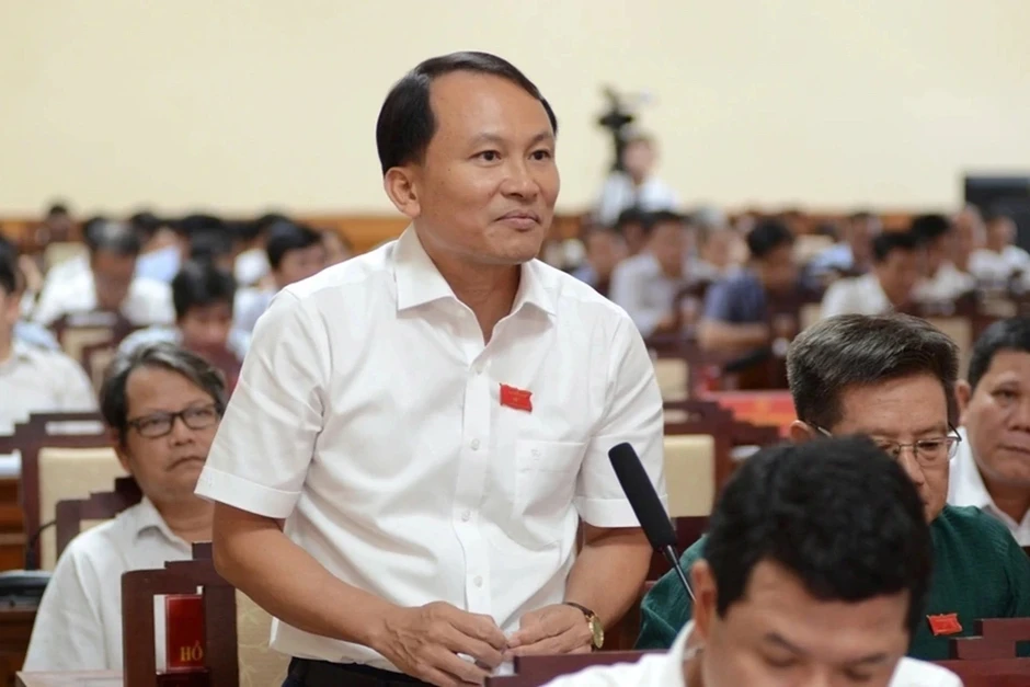 Yêu cầu kỷ luật Giám đốc Sở Nông nghiệp và Môi trường thành phố Huế Yêu cầu kỷ luật Giám đốc Sở Nông nghiệp và Môi trường thành phố Huế