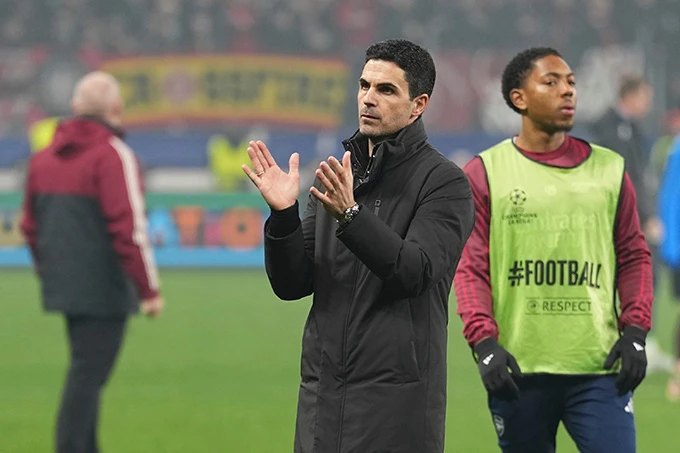 Arteta cũng là tay quái kiệt Arteta cũng là tay quái kiệt