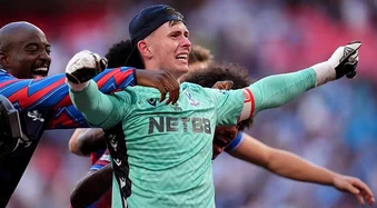 Dean Henderson muốn cùng Palace viết đoạn kết đẹp cho Glasner