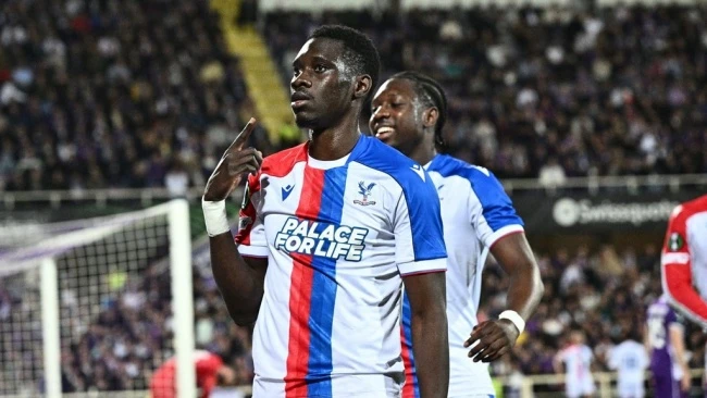 Ismaila Sarr tỏa sáng, Palace góp mặt ở bán kết Conference League