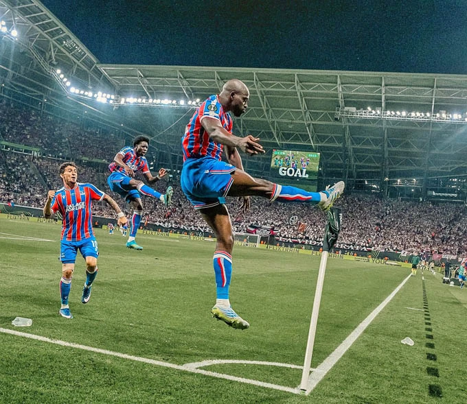 Kết quả Crystal Palace 1-0 Vallecano: Crystal Palace vô địch Conference League 2025/26